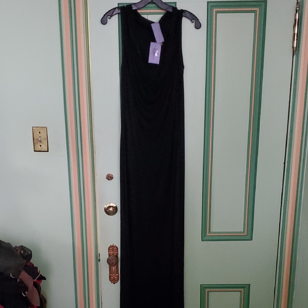 Elegant Black Sleeveless Dress